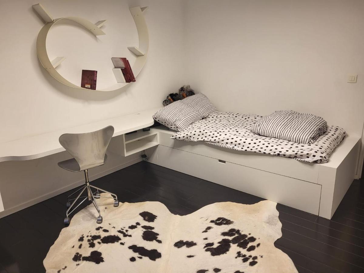 Gezellige Moderne Woning Met Zwemvijver Halle  Zewnętrze zdjęcie