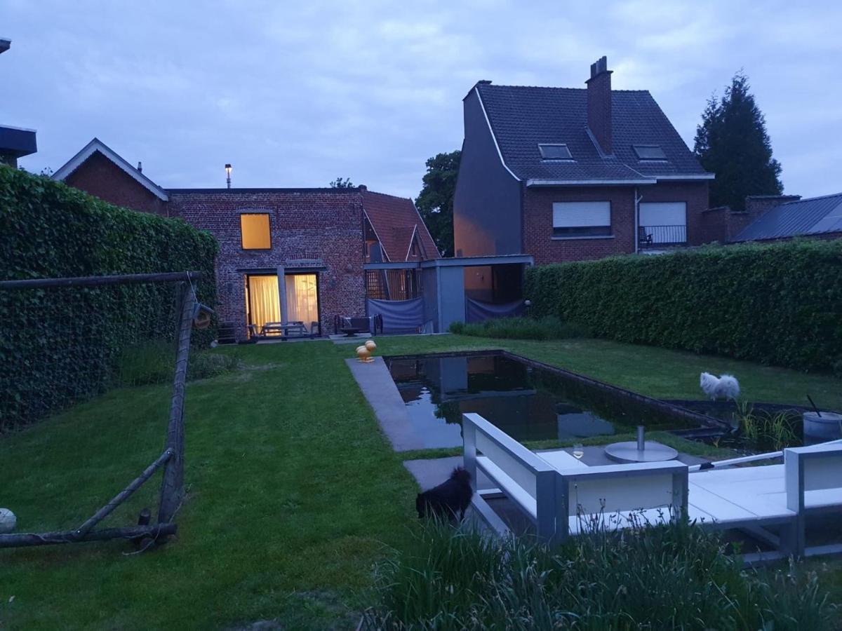 Gezellige Moderne Woning Met Zwemvijver Halle  Zewnętrze zdjęcie